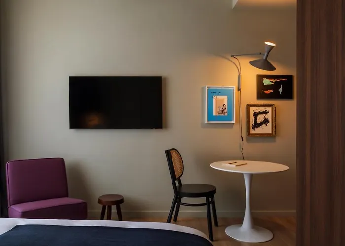 Bona Fide Main Square Designer Apartments